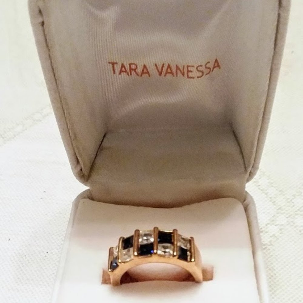Tara Vanessa Ladies Ring in Box Size 7 10 Stones Cubic Zirconia & Amethyst New